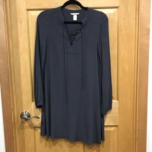 H & M long sleeve gray shift dress tie neckline